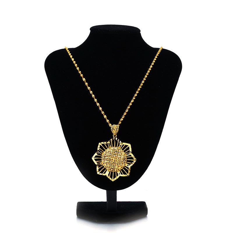 Gold Sunflower Pendant Necklace for Women – Retro Ethnic Jewelry Gift Pakistan